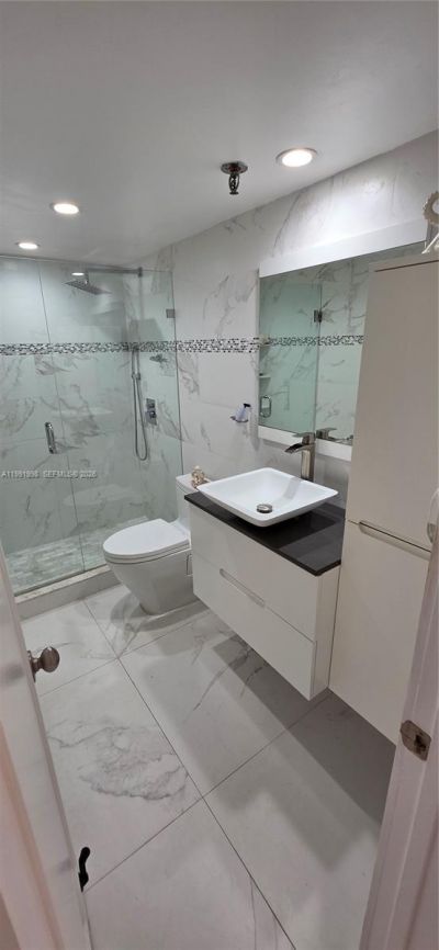 17900 N Bay Rd, Unit 408, Sunny Isles Beach, FL 33160 Photo