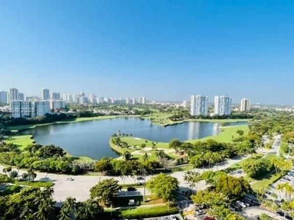 3731 N Country Club Dr, Unit 2225, Aventura, FL 33180