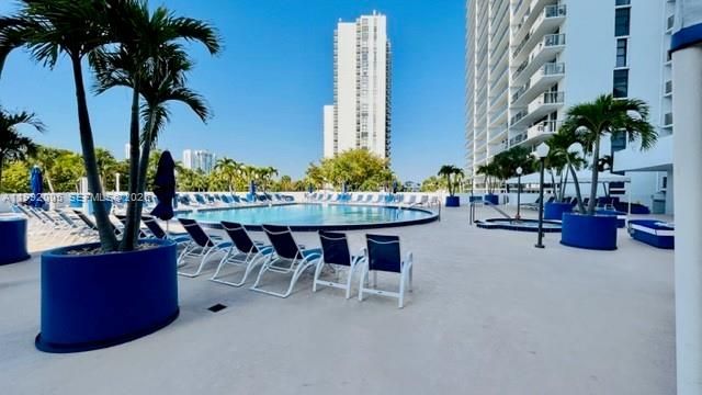 3731 N Country Club Dr, Unit 2225, Aventura, FL 33180 Photo