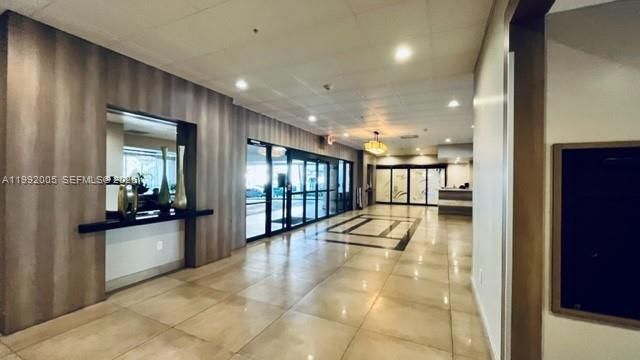 3731 N Country Club Dr, Unit 2225, Aventura, FL 33180 Photo