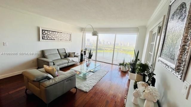 3731 N Country Club Dr, Unit 2225, Aventura, FL 33180 Photo