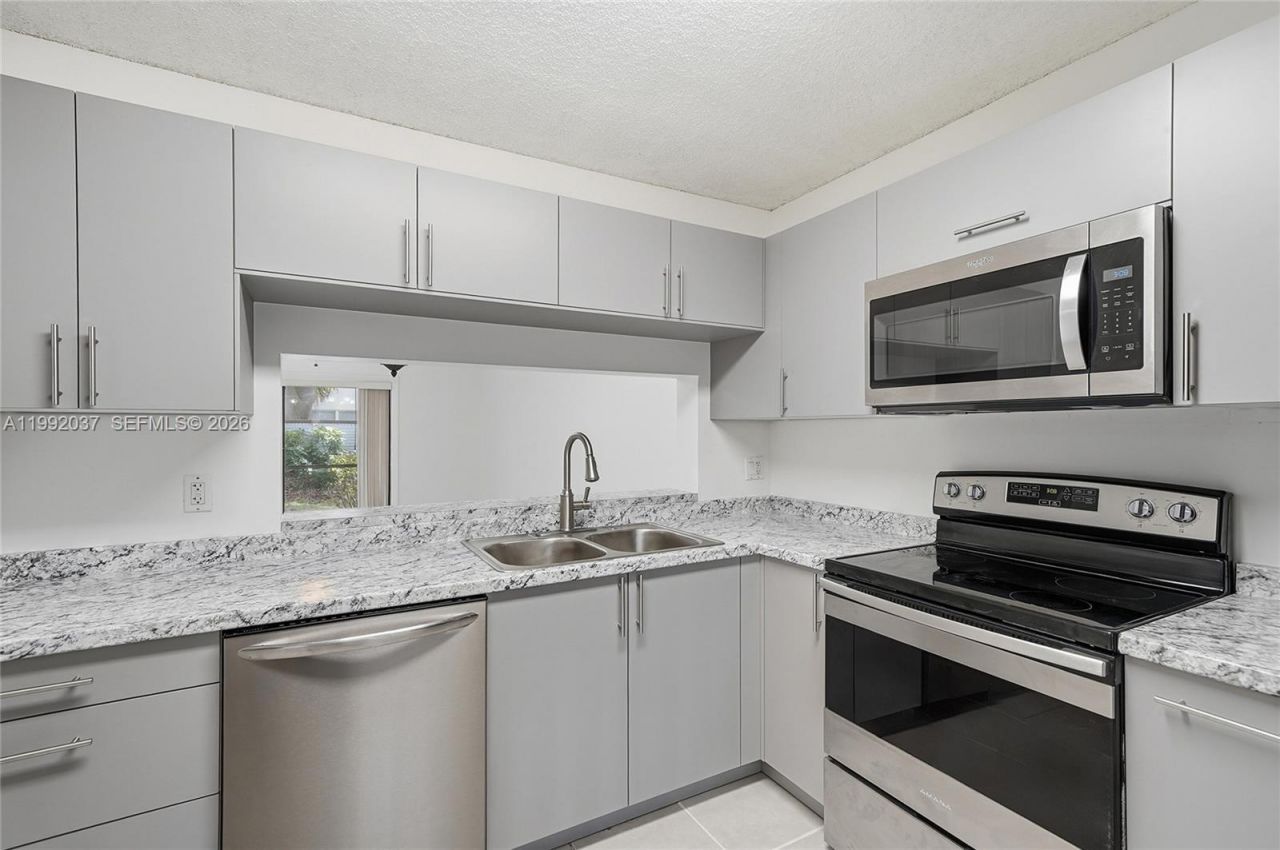 2376 NW 89th Dr, Unit 2376, Coral Springs, FL 33065 Photo