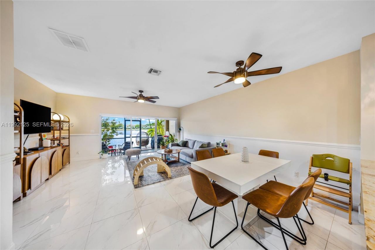 12158 SW 5th Ct , Pembroke Pines, FL 33025 Photo