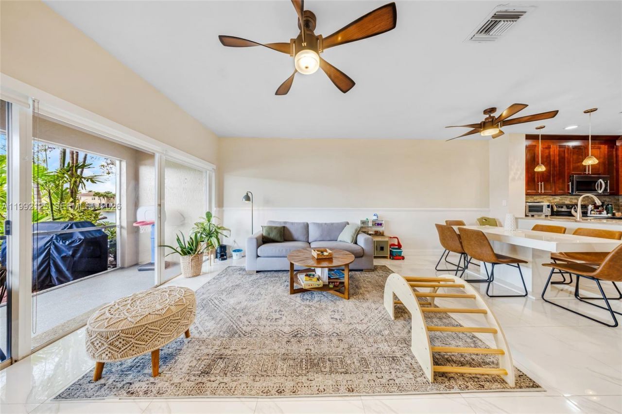 12158 SW 5th Ct , Pembroke Pines, FL 33025 Photo