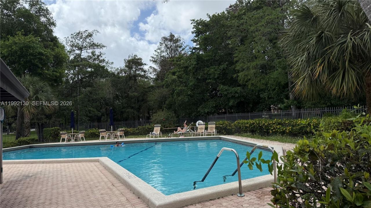 4073 NW 22nd St, Unit 226D, Coconut Creek, FL 33066 Photo