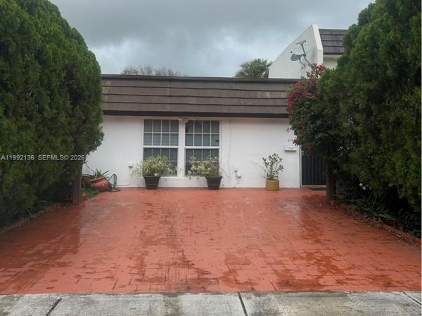 6755 Crooked Palm Ter , Miami Lakes, FL 33014