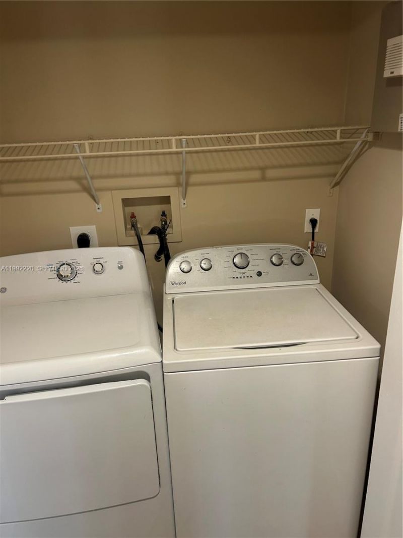 4175 N Haverhill Rd, Unit 906, West Palm Beach, FL 33417 Photo