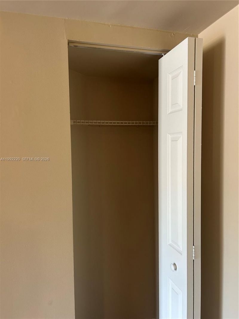 4175 N Haverhill Rd, Unit 906, West Palm Beach, FL 33417 Photo