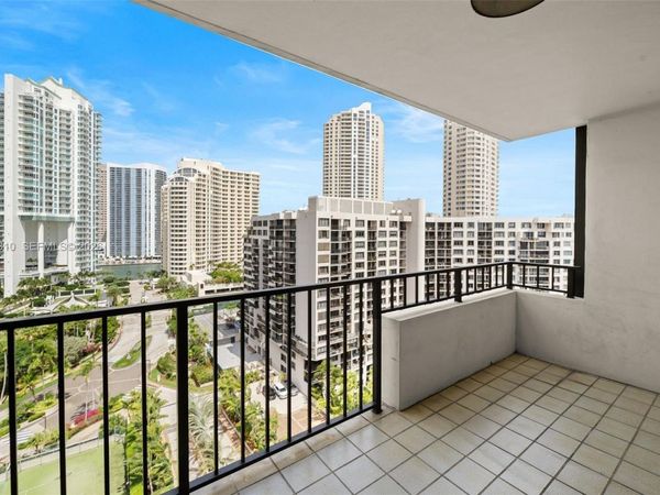 520 Brickell Key Dr , Unit A1712, Miami, FL 33131