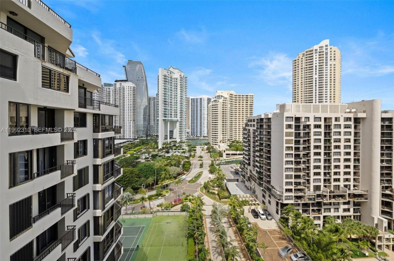 520 Brickell Key Dr , Unit A1712, Miami, FL 33131 Photo