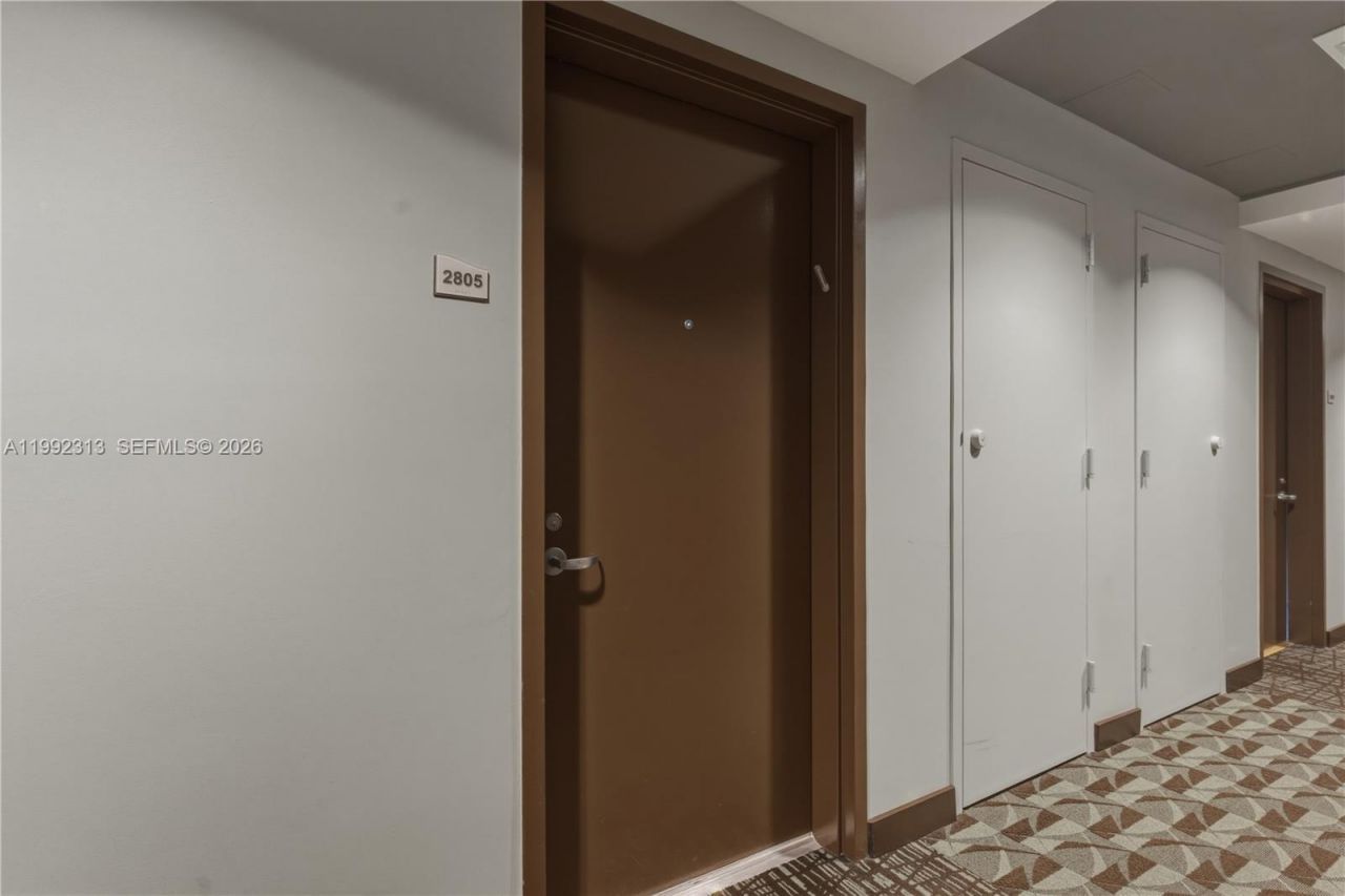 60 SW 13th St , Unit 2805, Miami, FL 33130 Photo