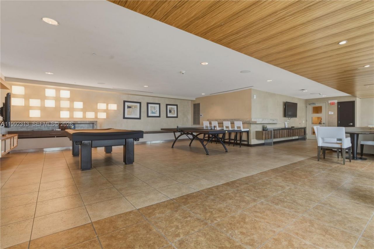 60 SW 13th St , Unit 2805, Miami, FL 33130 Photo