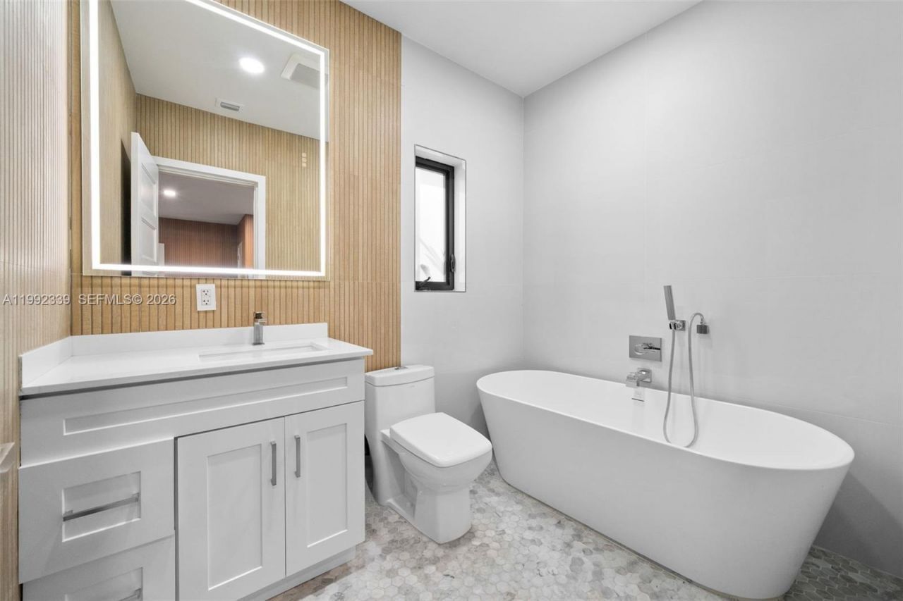 1120 Wallace St , Coral Gables, FL 33134 Photo