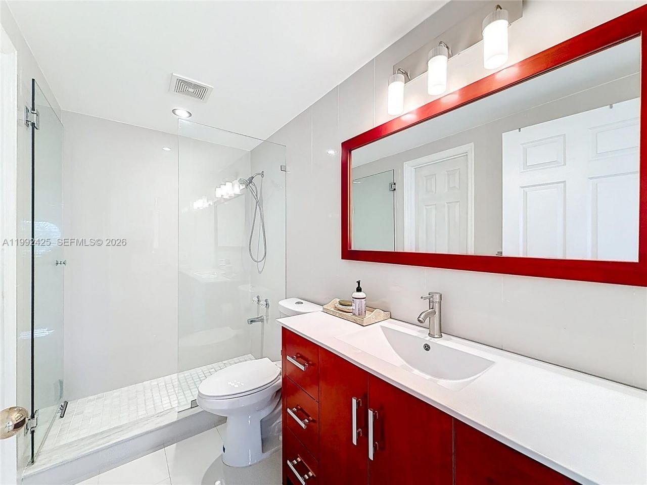 9008 Collins Ave , Unit 303, Surfside, FL 33154 Photo