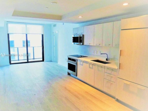 55 SW 9th St, Unit 3709, Miami, FL 33130