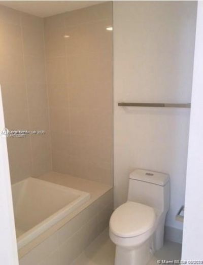 55 SW 9th St, Unit 3709, Miami, FL 33130 Photo