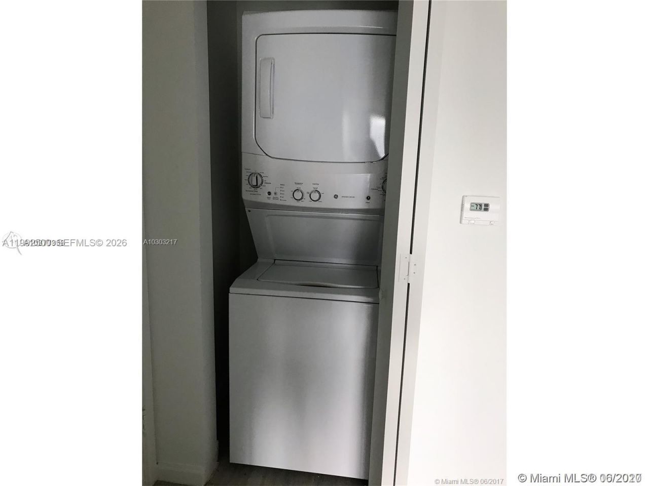 55 SW 9th St, Unit 3709, Miami, FL 33130 Photo