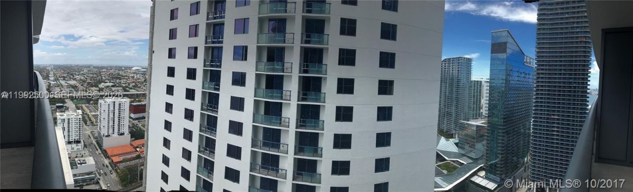 55 SW 9th St, Unit 3709, Miami, FL 33130 Photo