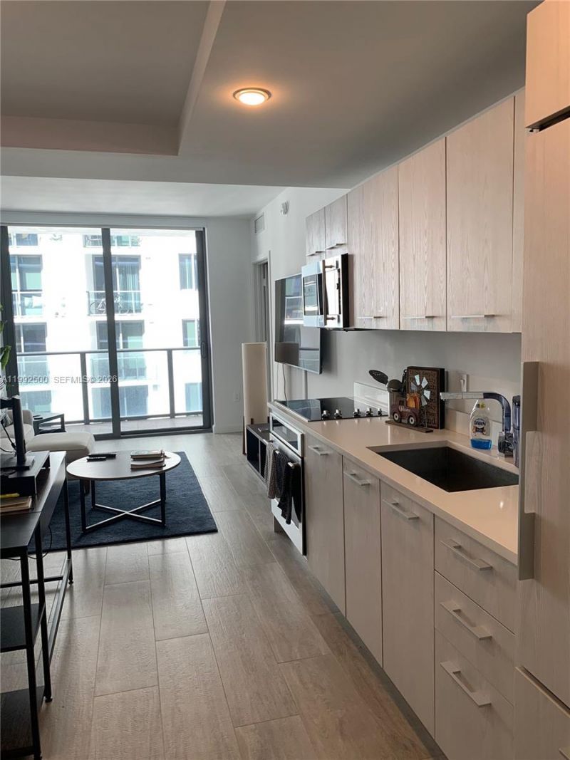 55 SW 9th St, Unit 3709, Miami, FL 33130 Photo