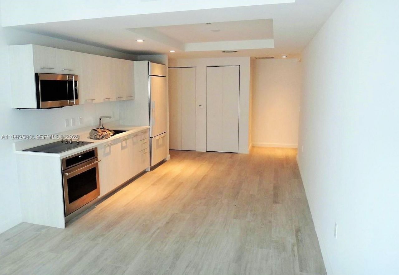 55 SW 9th St, Unit 3709, Miami, FL 33130 Photo