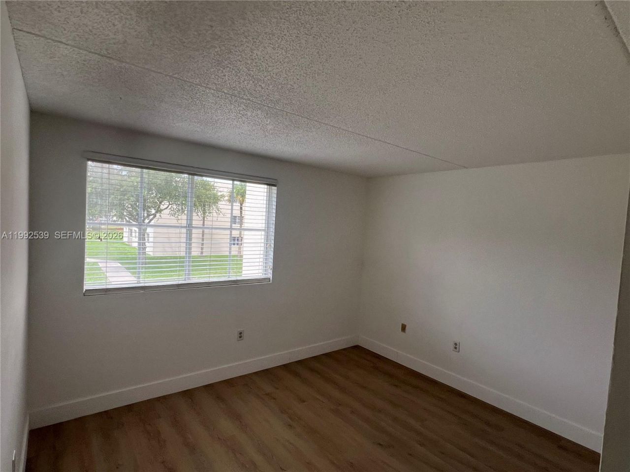 6155 NW 186th St, Unit 207, Hialeah, FL 33015 Photo