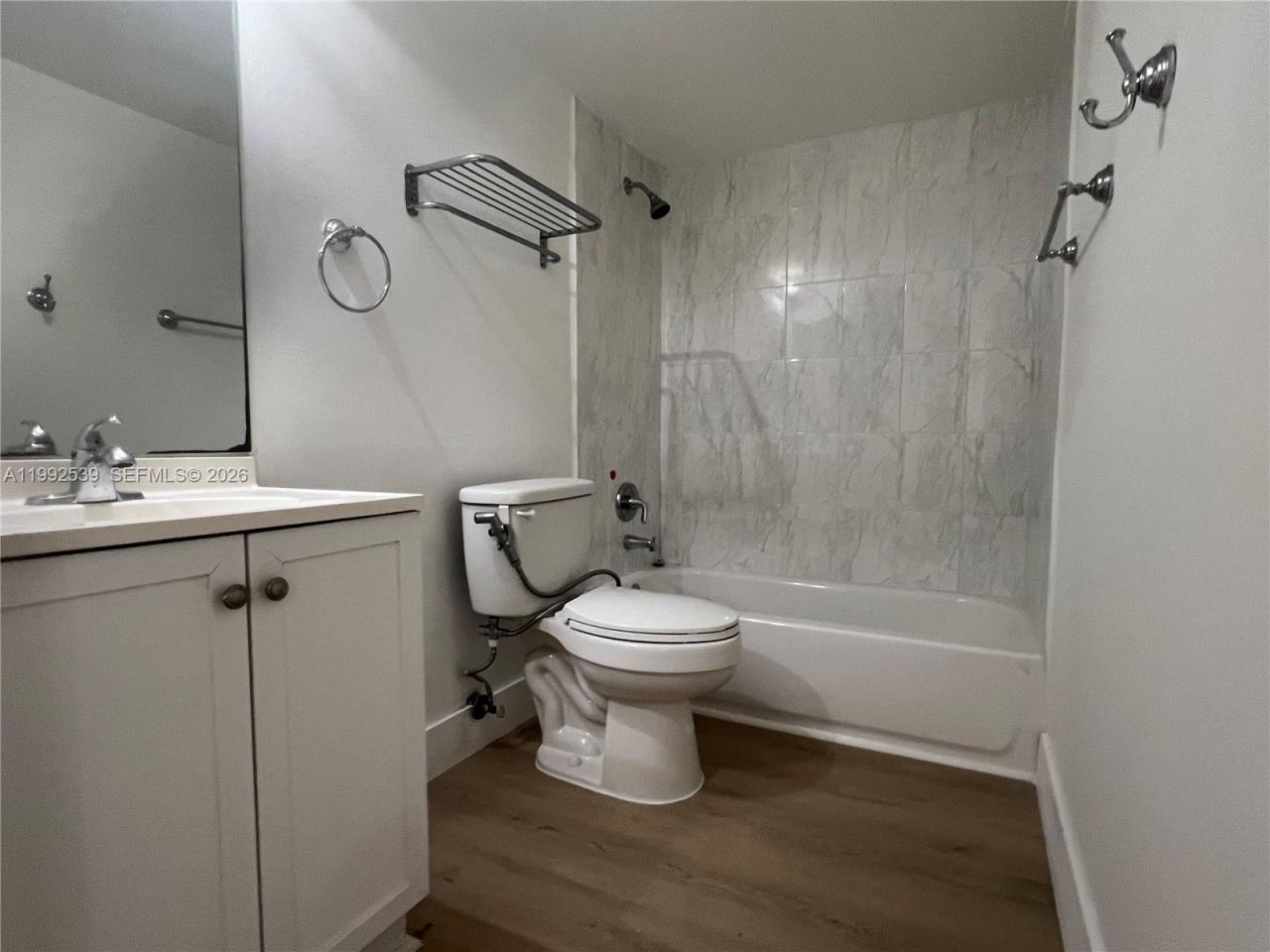 6155 NW 186th St, Unit 207, Hialeah, FL 33015 Photo