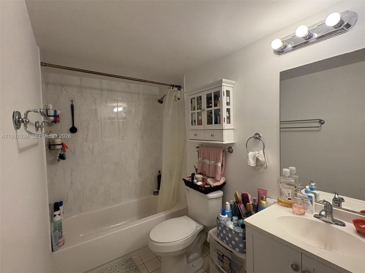 6155 NW 186th St, Unit 207, Hialeah, FL 33015 Photo