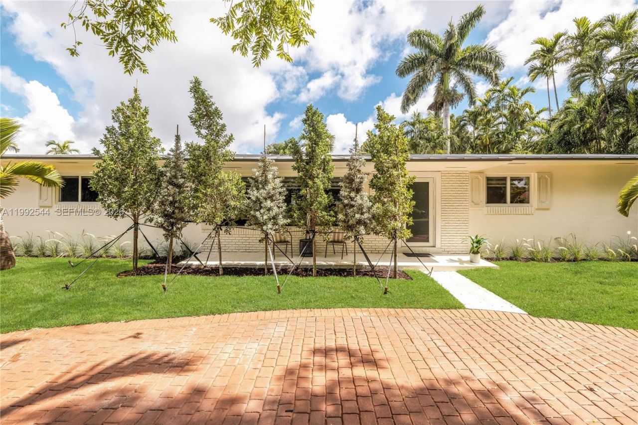615 NE 115th St, Biscayne Park, FL 33161 Photo