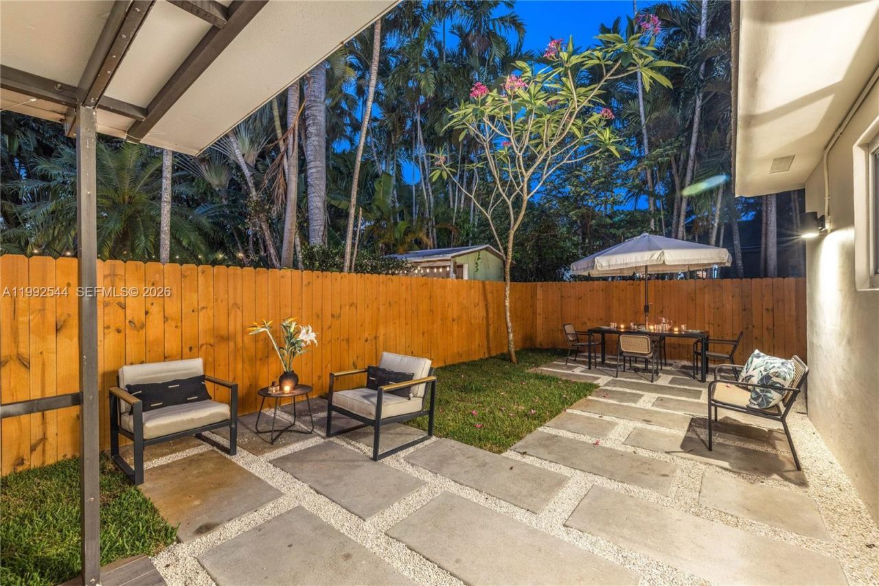 615 NE 115th St, Biscayne Park, FL 33161 Photo