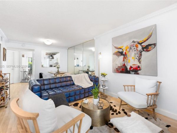 7760 NW 22nd St, Unit 103, Pembroke Pines, FL 33024