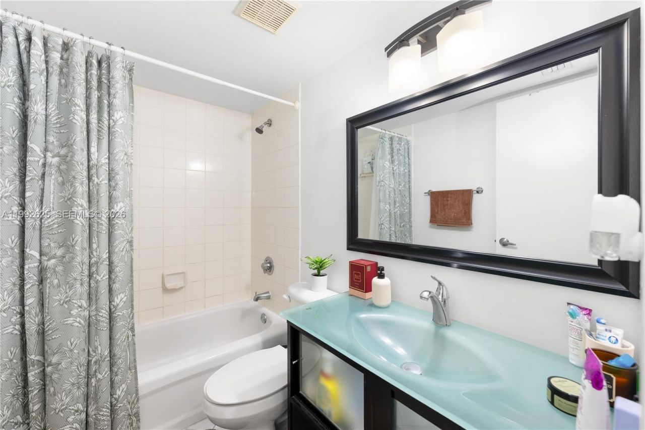 7760 NW 22nd St, Unit 103, Pembroke Pines, FL 33024 Photo
