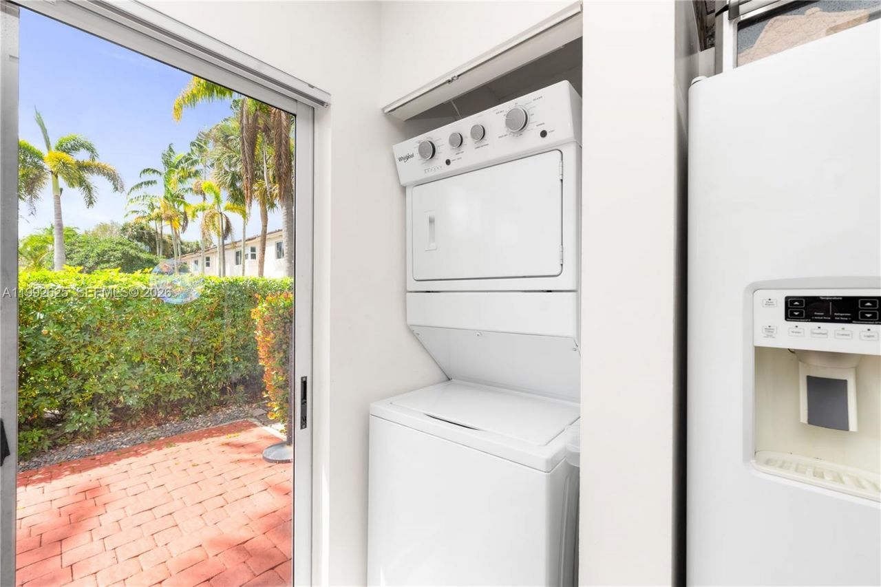7760 NW 22nd St, Unit 103, Pembroke Pines, FL 33024 Photo
