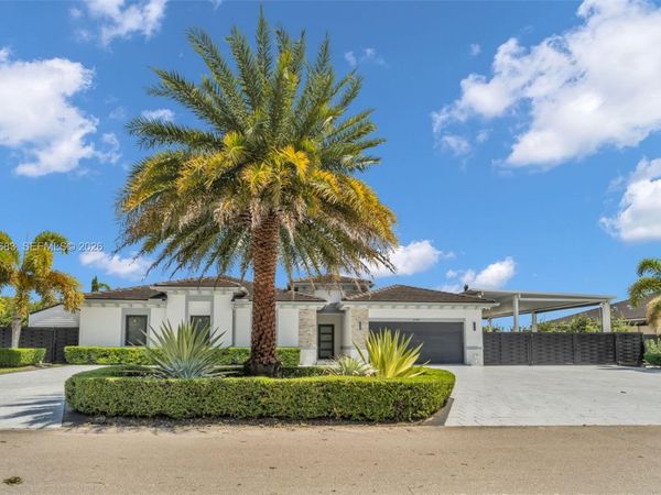 21301 SW 132nd Ct , Miami, FL 33177