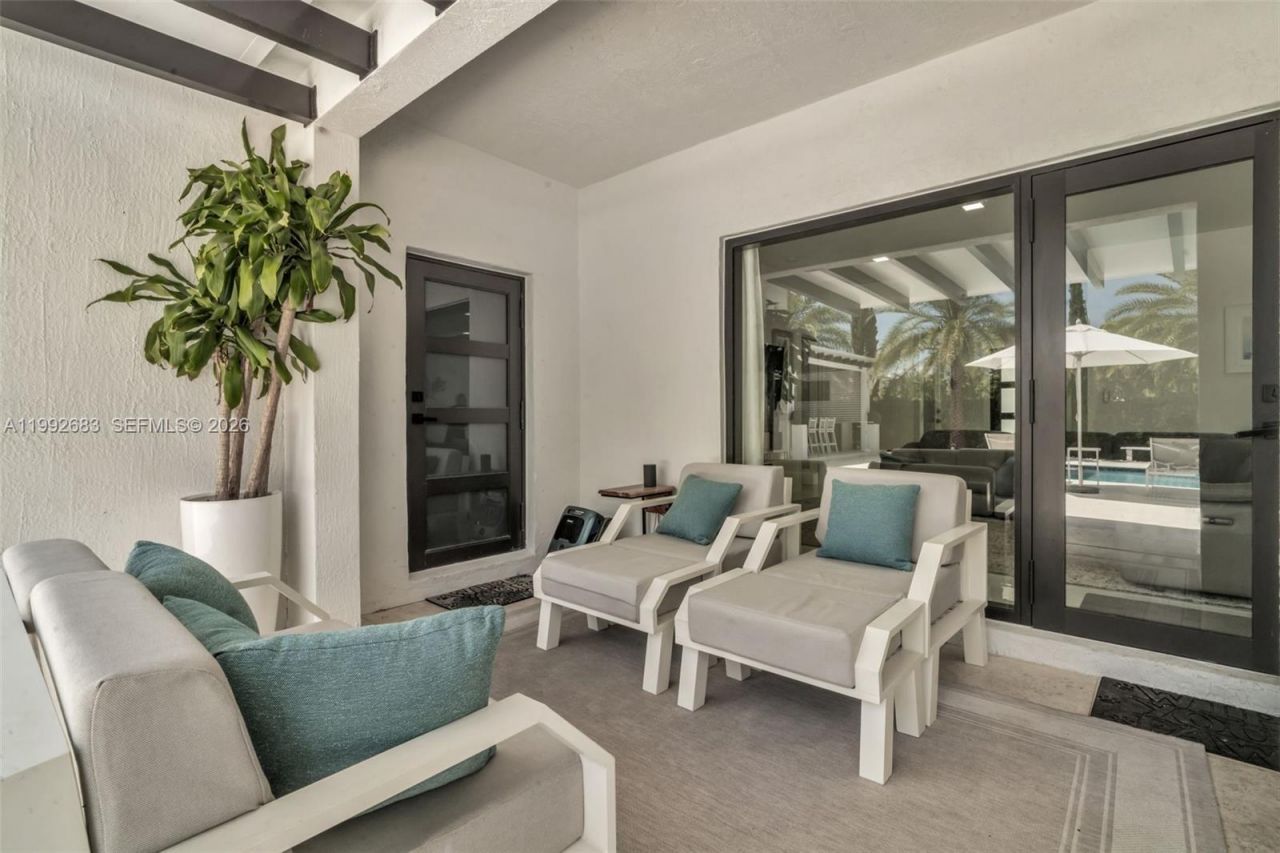 21301 SW 132nd Ct , Miami, FL 33177 Photo