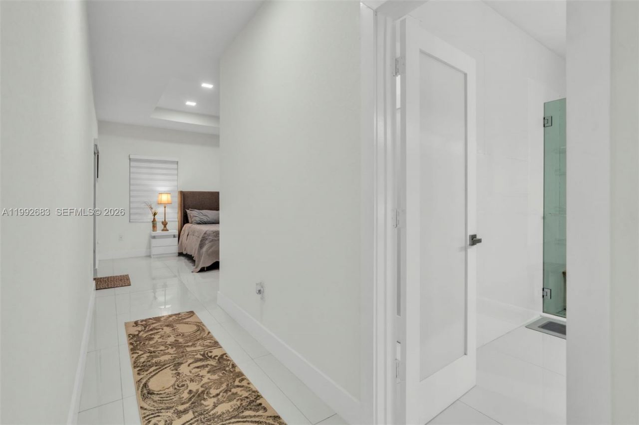 21301 SW 132nd Ct, Miami, FL 33177 Photo