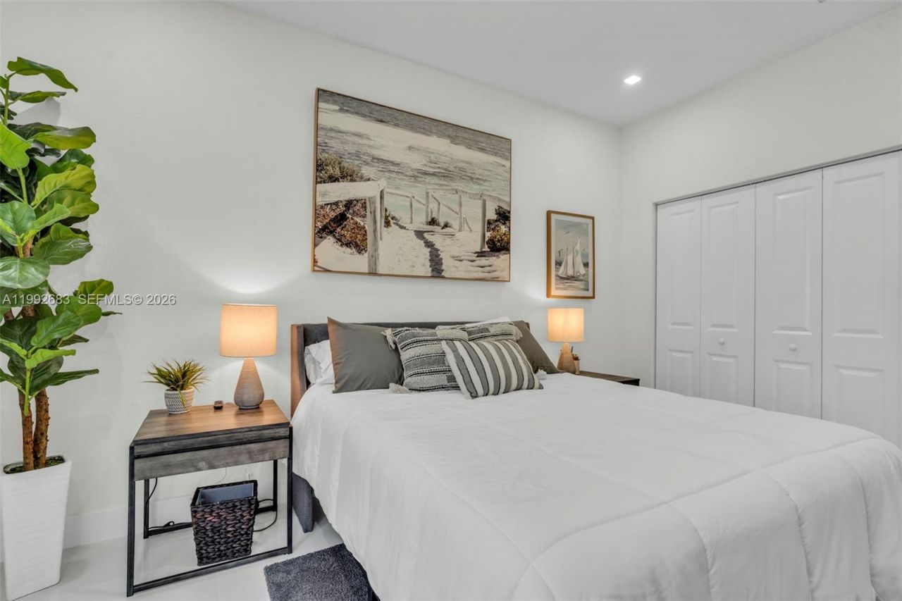 21301 SW 132nd Ct, Miami, FL 33177 Photo