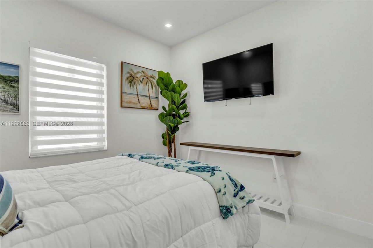 21301 SW 132nd Ct, Miami, FL 33177 Photo