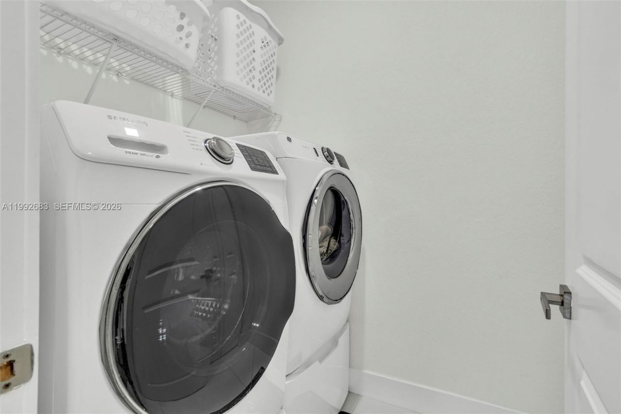 21301 SW 132nd Ct, Miami, FL 33177 Photo