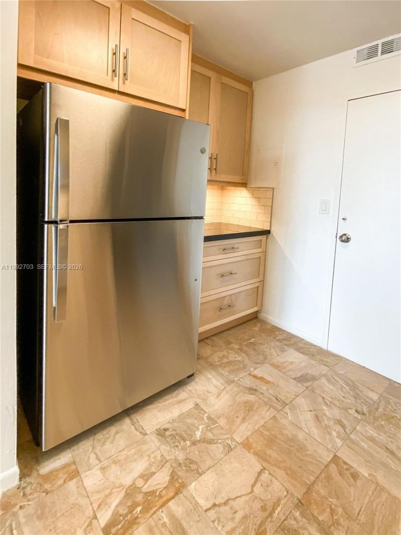 9800 W Bay Harbor Dr , Unit 602, Bay Harbor Islands, FL 33154 Photo