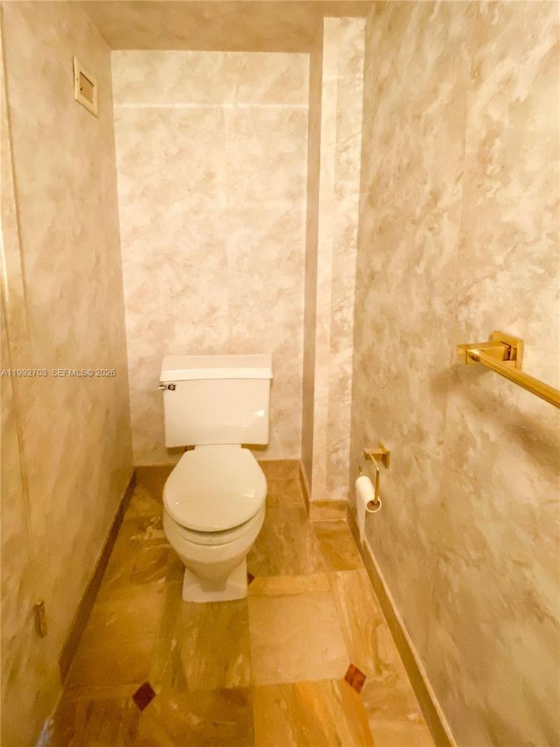 9800 W Bay Harbor Dr , Unit 602, Bay Harbor Islands, FL 33154 Photo