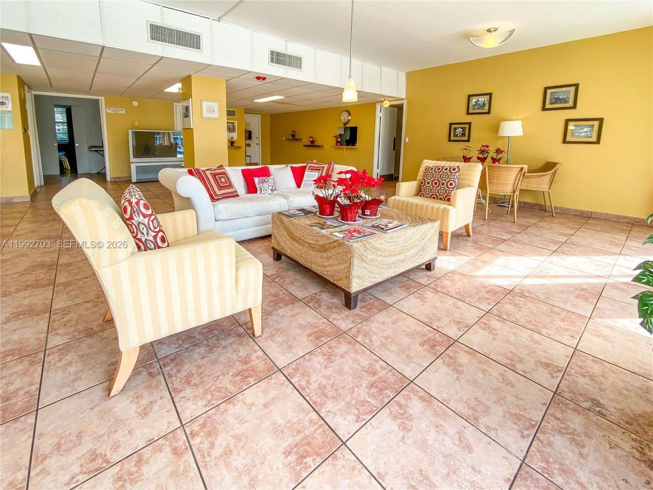 9800 W Bay Harbor Dr , Unit 602, Bay Harbor Islands, FL 33154 Photo