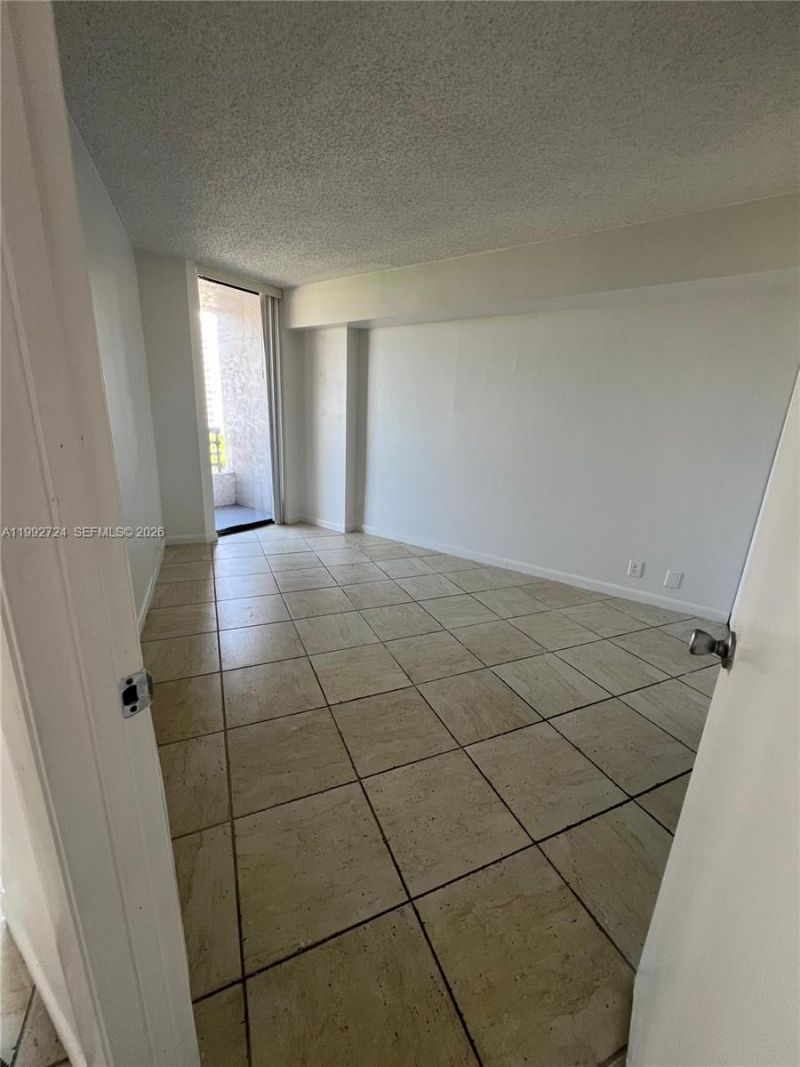 3300 NE 191st St, Unit 909, Aventura, FL 33180 Photo
