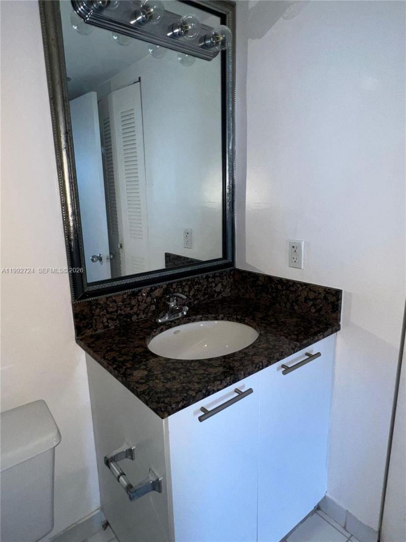 3300 NE 191st St, Unit 909, Aventura, FL 33180 Photo