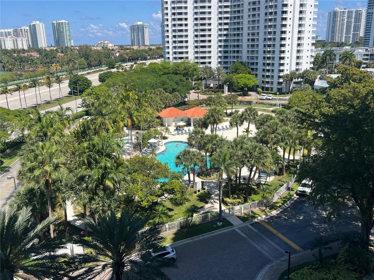 3300 NE 191st St, Unit 909, Aventura, FL 33180 Photo