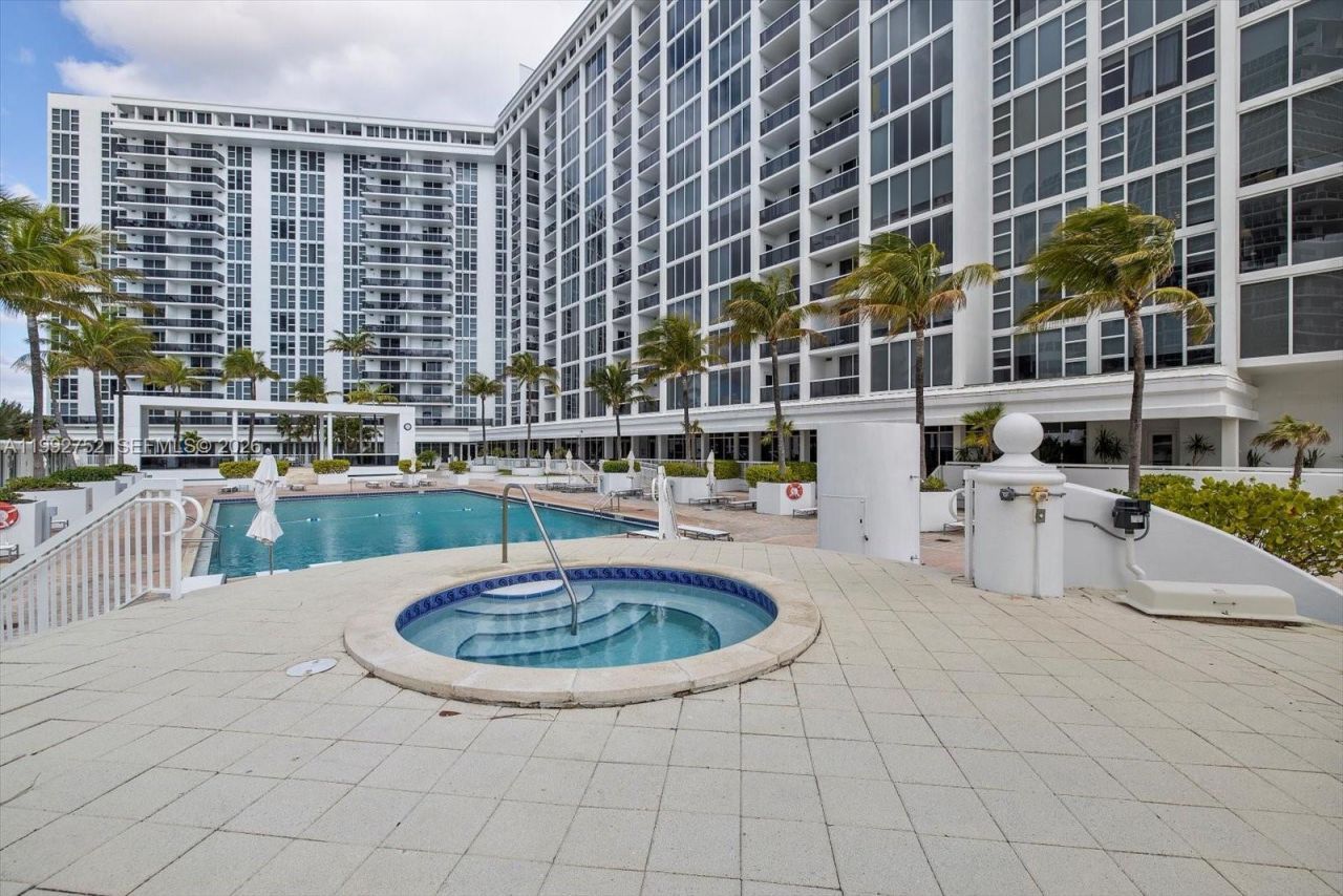 10275 Collins Ave, Unit 1107, Bal Harbour, FL 33154 Photo
