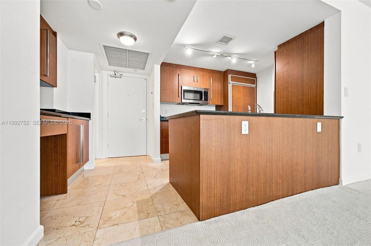 10275 Collins Ave, Unit 1107, Bal Harbour, FL 33154 Photo