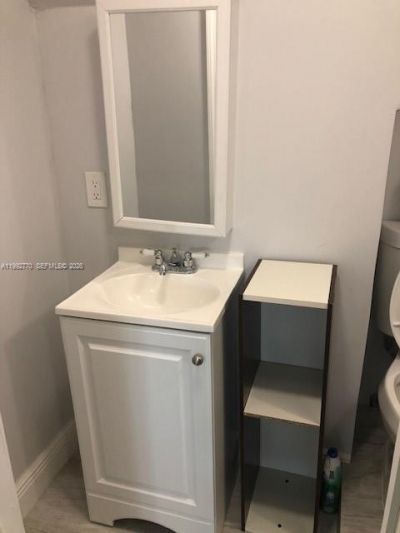 274 E 9th St, Unit 4, Hialeah, FL 33010 Photo