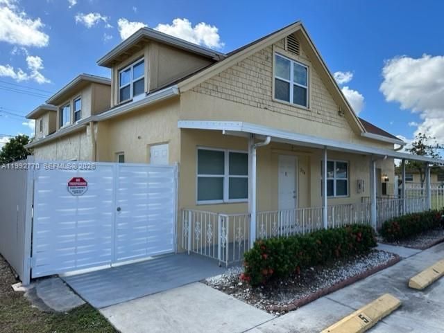 274 E 9th St, Unit 4, Hialeah, FL 33010 Photo