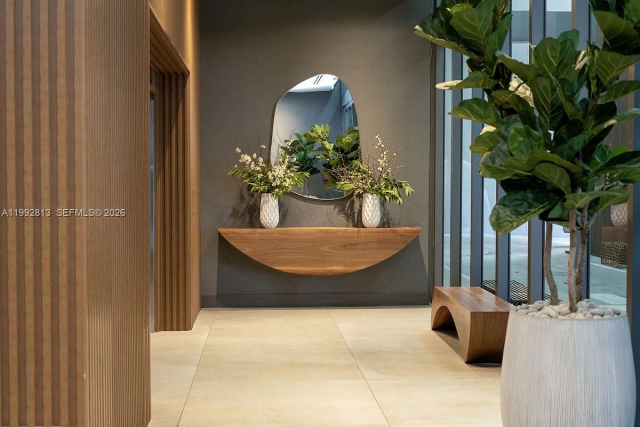 229 SW 9th St , Unit 202, Miami, FL 33130 Photo