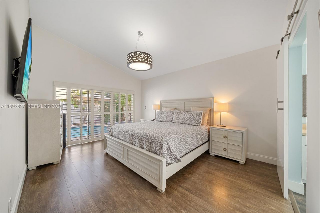 366 Bedford Ave , Weston, FL 33326 Photo